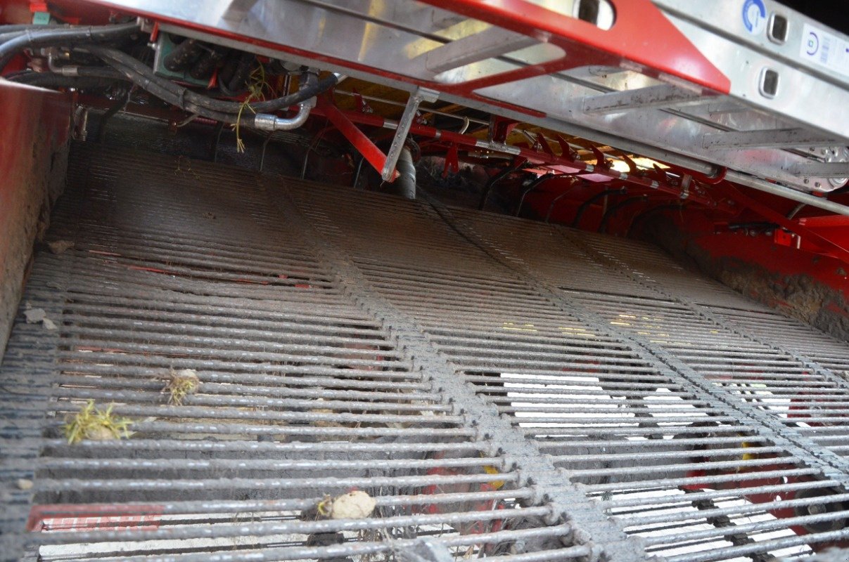 Kartoffelroder des Typs Grimme VARITRON 470 - HE, Gebrauchtmaschine in Suhlendorf (Bild 12)