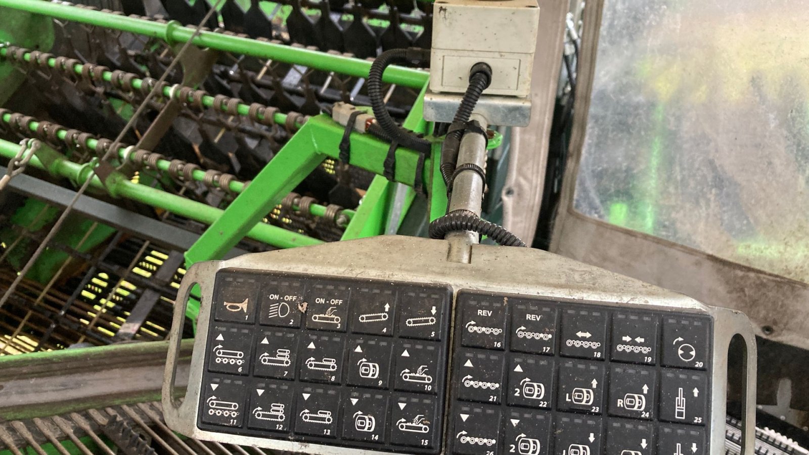 Kartoffelvollernter of the type AVR SPIRIT 9200 Hjultræk, Gebrauchtmaschine in Horsens (Picture 15)