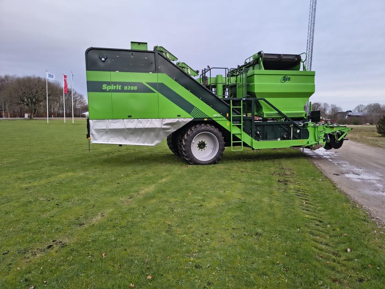 Kartoffelvollernter типа AVR SPIRIT 9200, Gebrauchtmaschine в Bording (Фотография 2)