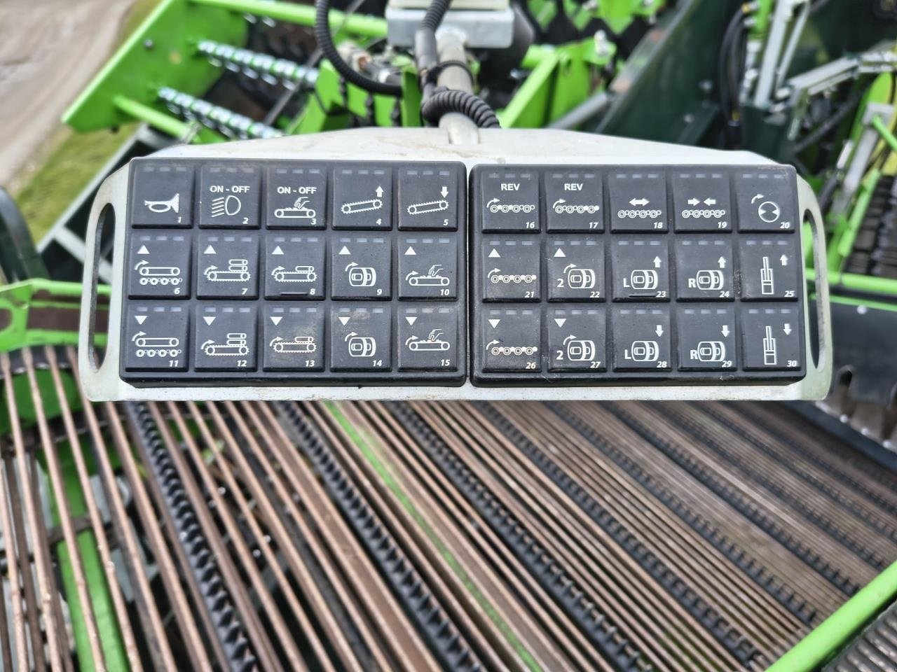 Kartoffelvollernter типа AVR SPIRIT 9200, Gebrauchtmaschine в Bording (Фотография 12)