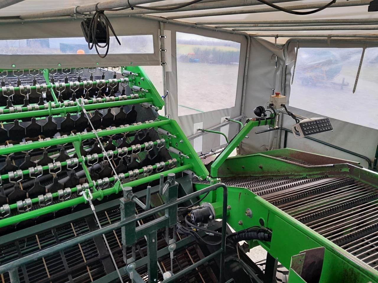 Kartoffelvollernter du type AVR SPIRIT 9200, Gebrauchtmaschine en Bording (Photo 9)