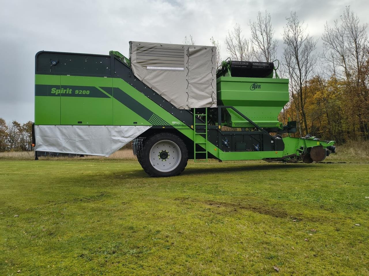 Kartoffelvollernter van het type AVR Spirit 9200CR, Gebrauchtmaschine in Bording (Foto 1)