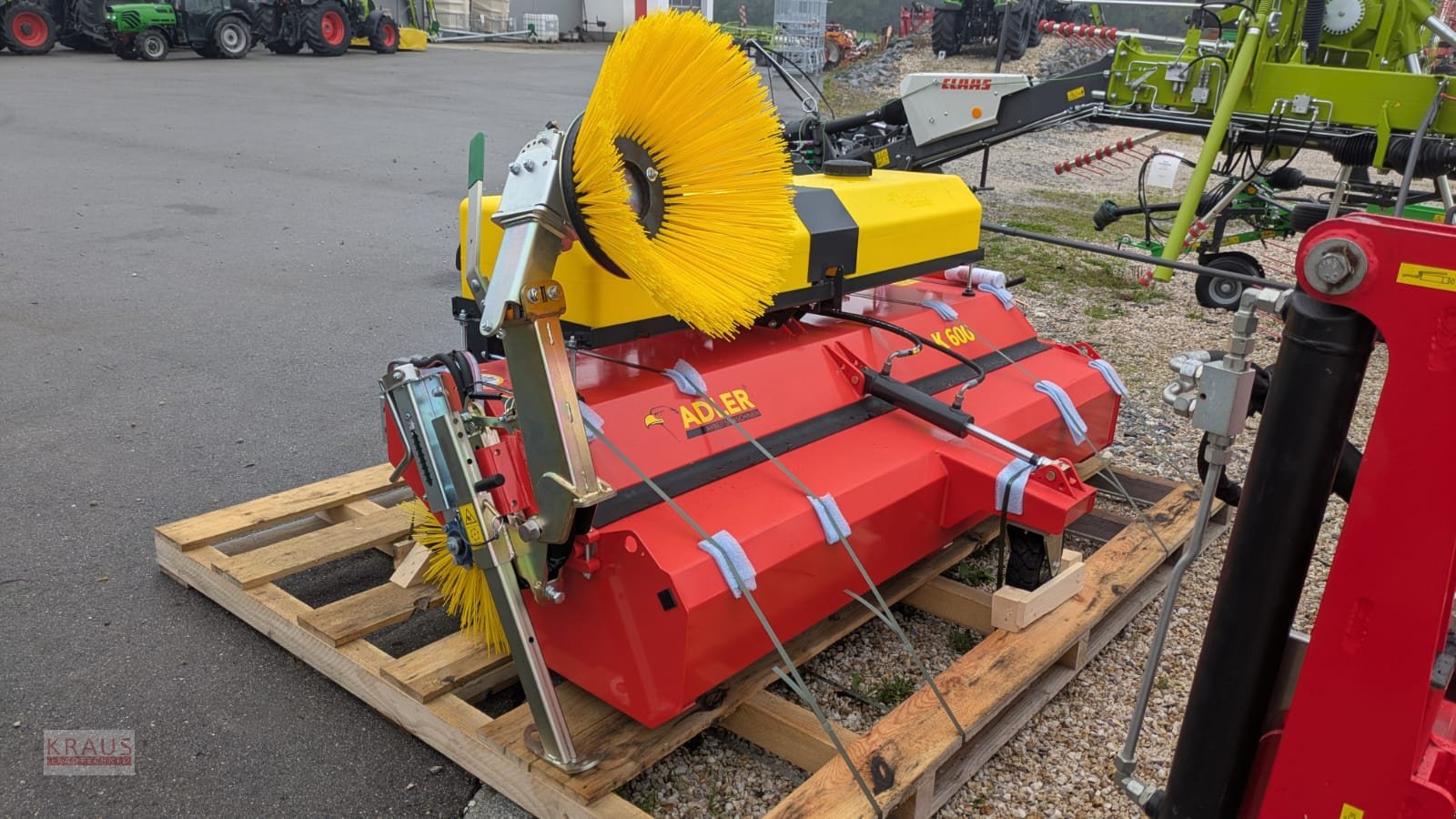 Kehrmaschine des Typs Adler Arbeitsmaschinen K 600 2,4m, Neumaschine in Geiersthal (Bild 4)