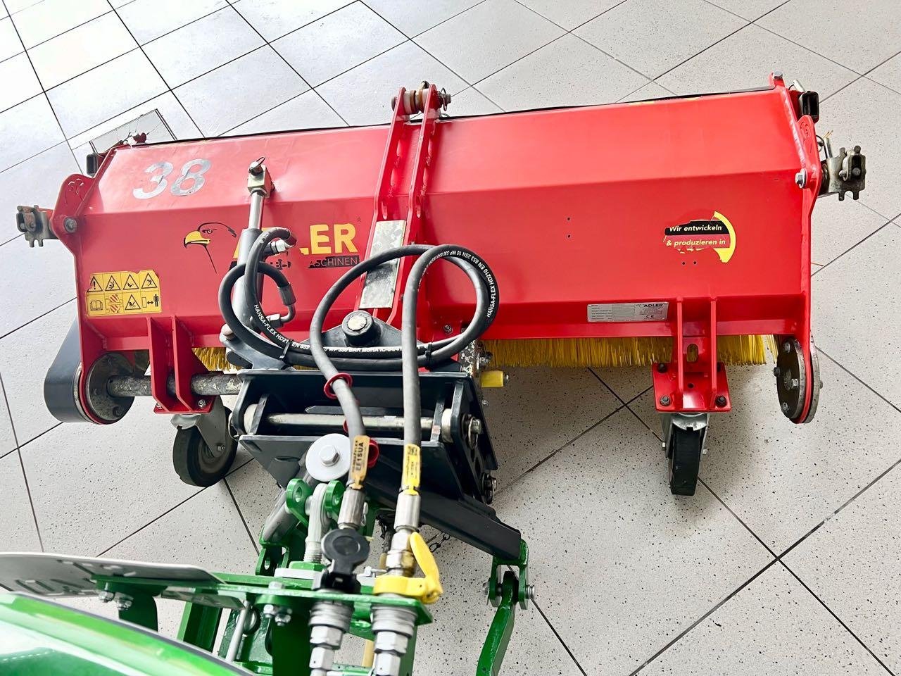 Kehrmaschine des Typs Adler Arbeitsmaschinen K560, Gebrauchtmaschine in Beckum (Bild 4)