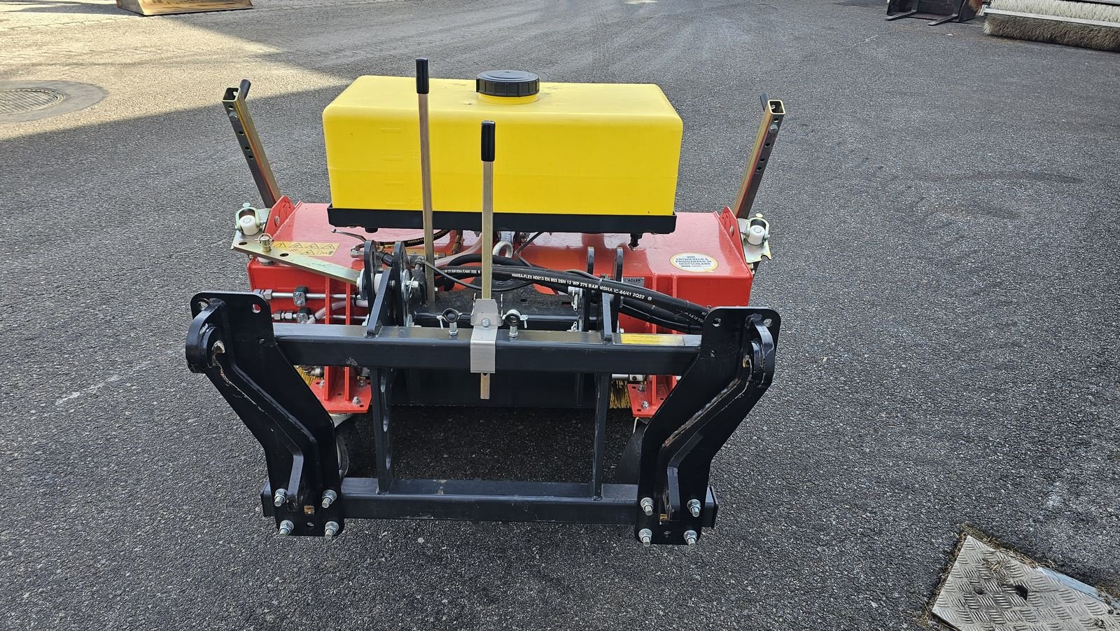 Kehrmaschine des Typs Adler Arbeitsmaschinen K600/135 Kehrmaschine Euro, Vorführmaschine in Ried im Oberinntal (Bild 4)