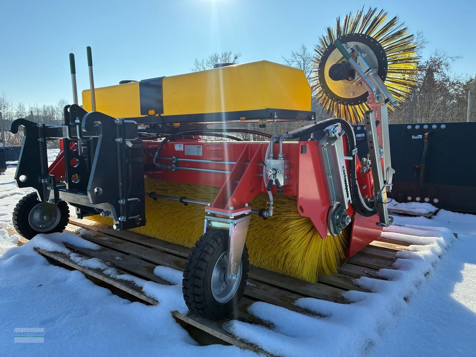 Kehrmaschine of the type Adler Arbeitsmaschinen K750-240, Gebrauchtmaschine in Pettenbach (Picture 4)