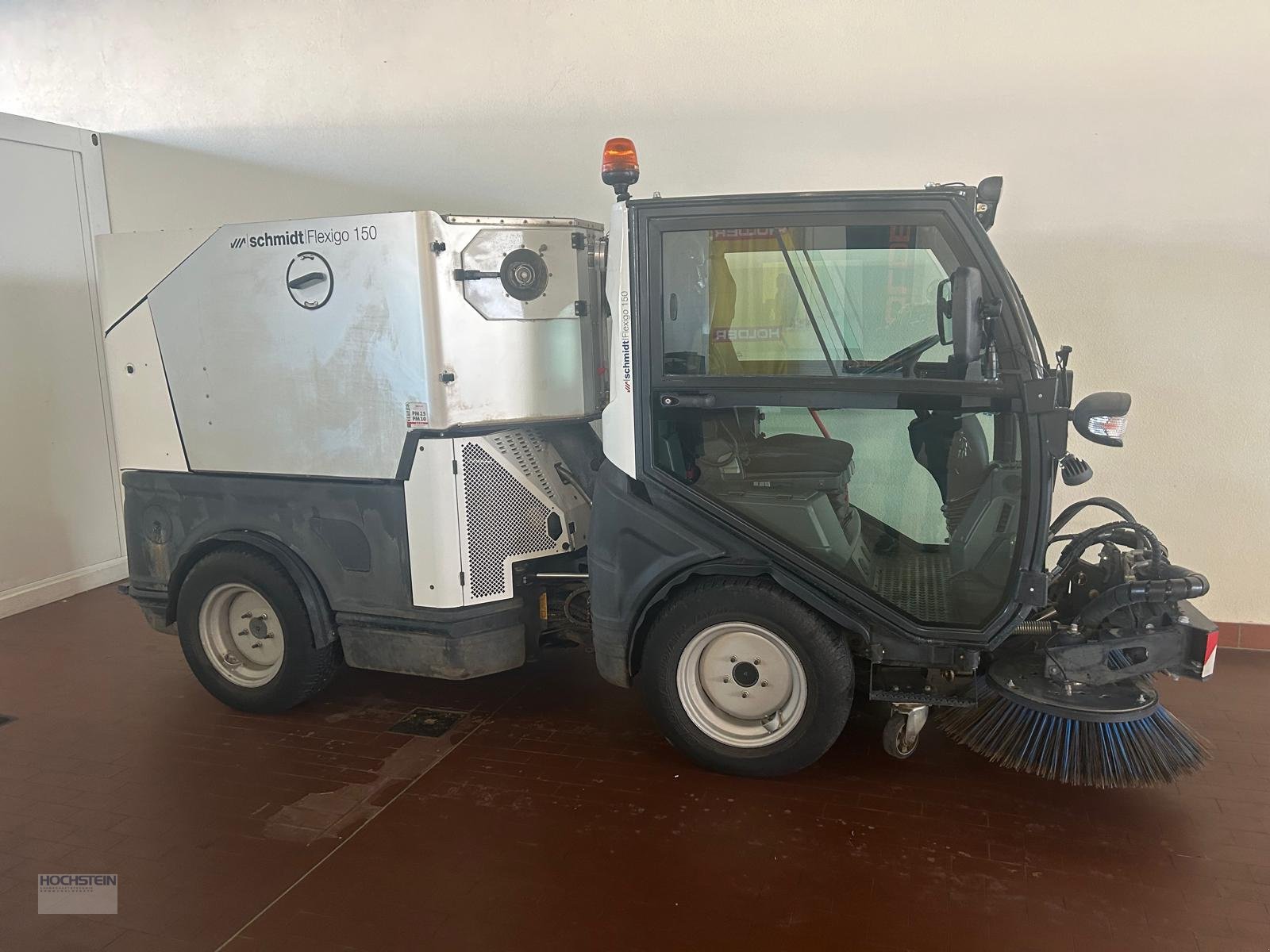 Kehrmaschine des Typs AEBI SCHMIDT Flexigo 150, Gebrauchtmaschine in Heidelberg - Rohrbach Süd (Bild 1)