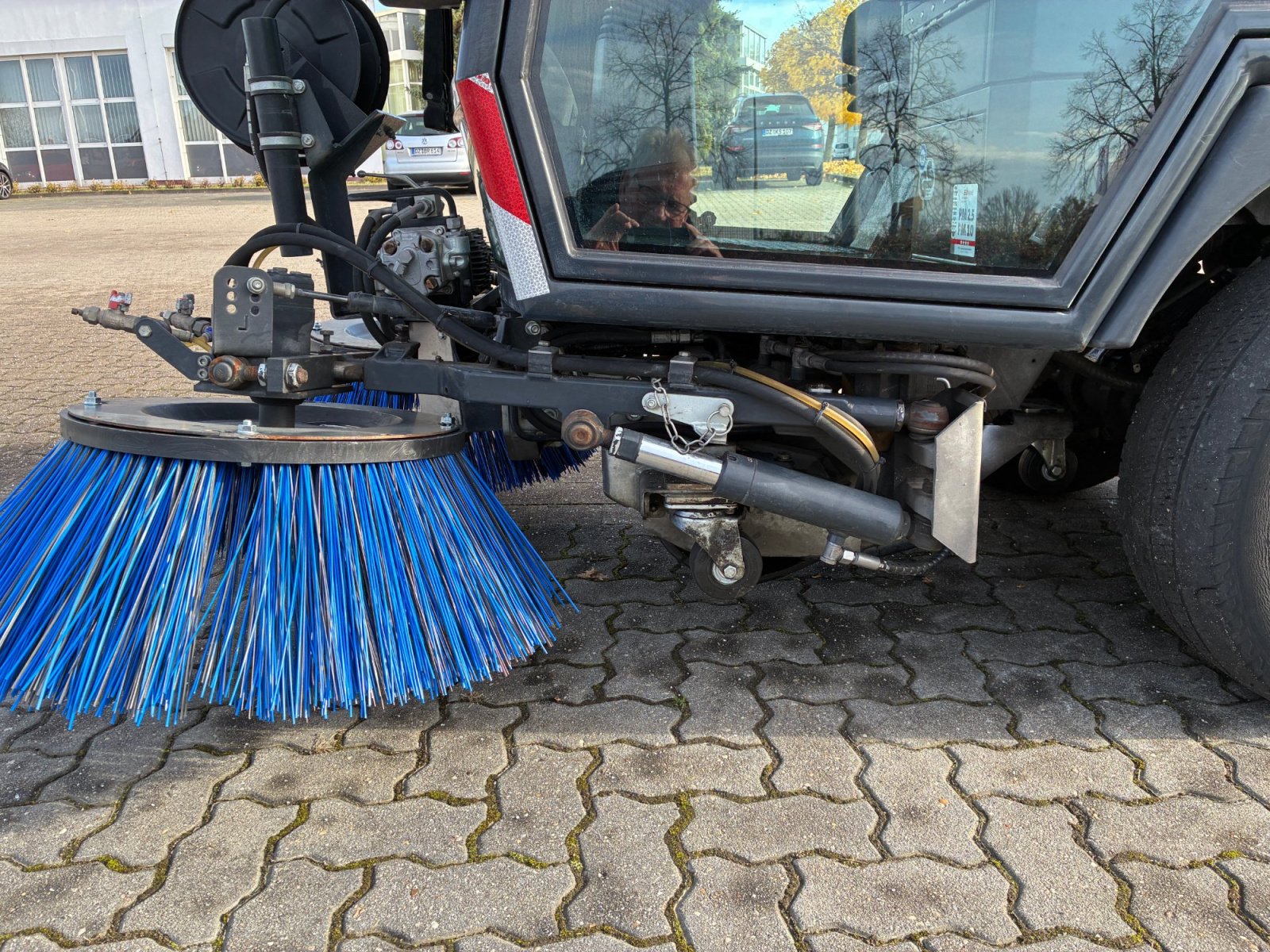 Kehrmaschine des Typs Aebi Schmidt Swingo 200+, Gebrauchtmaschine in Wiedemar (Bild 11)