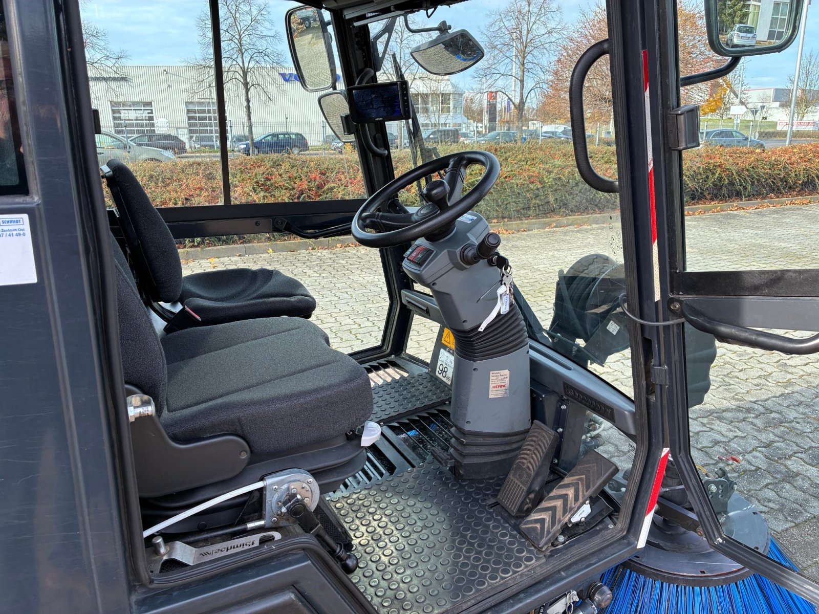 Kehrmaschine des Typs Aebi Schmidt Swingo 200+, Gebrauchtmaschine in Wiedemar (Bild 12)