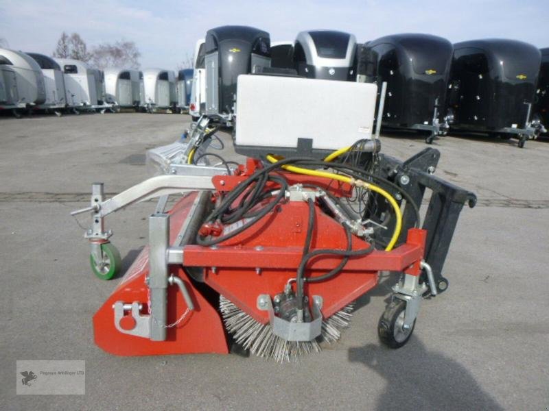 Kehrmaschine des Typs Agri-Metal Fach Kehrmaschine T814/1, 1,80m, Neumaschine in Gevelsberg (Bild 2)