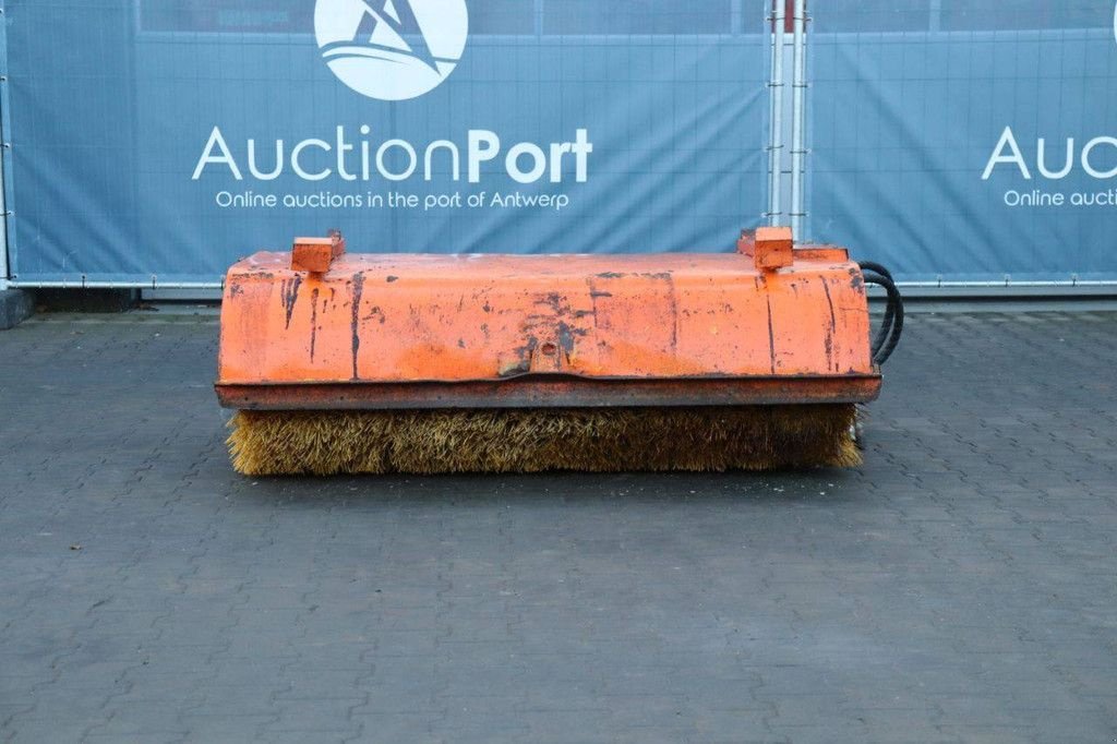 Kehrmaschine of the type Atec 05BBC1685, Gebrauchtmaschine in Antwerpen (Picture 2)