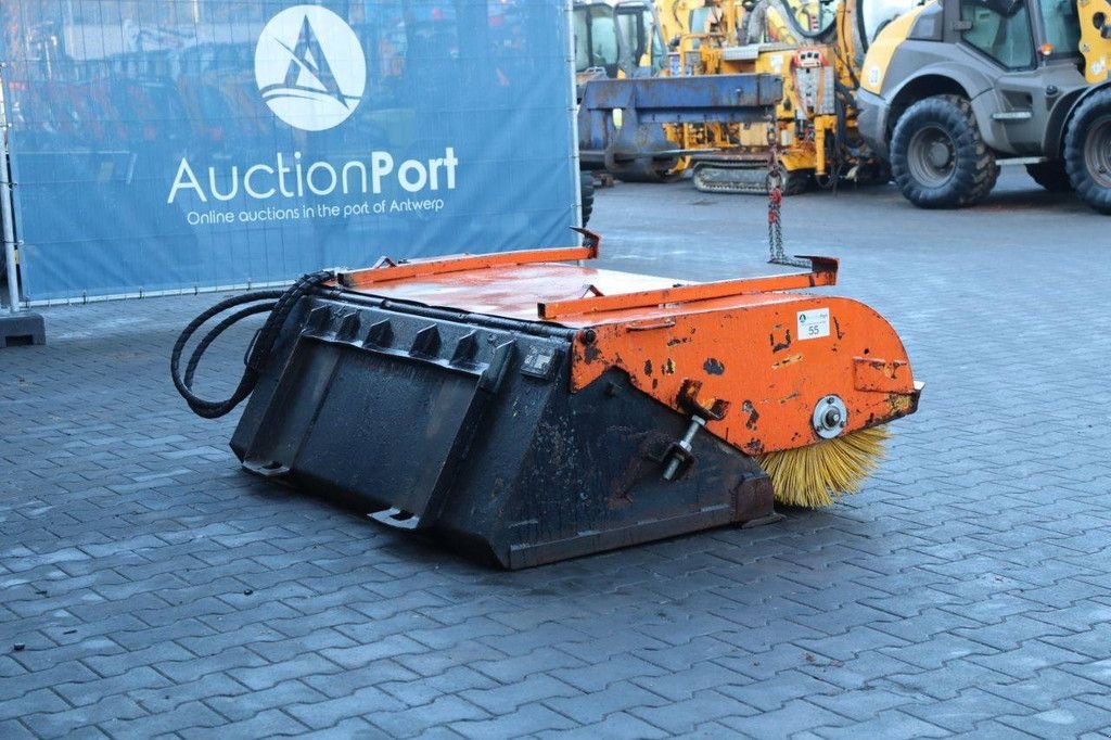 Kehrmaschine of the type Atec 05BBC1685, Gebrauchtmaschine in Antwerpen (Picture 8)