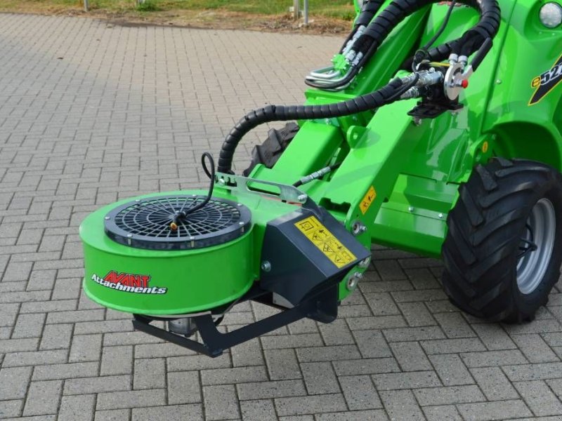 Kehrmaschine des Typs Avant hydraulische bladblazer, Neumaschine in Erichem (Bild 1)