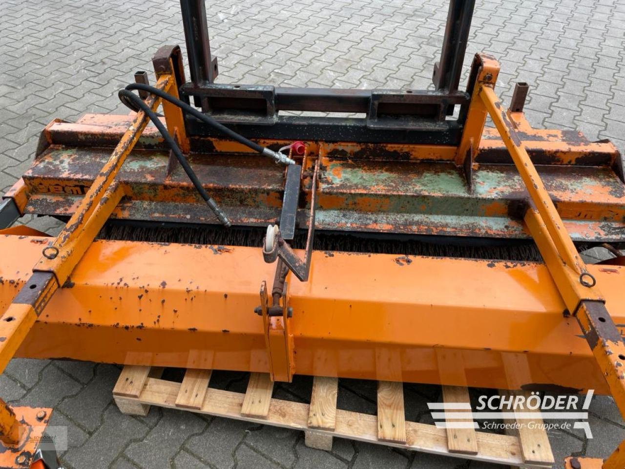 Kehrmaschine des Typs Bema 1,50 M, Gebrauchtmaschine in Wildeshausen (Bild 13)