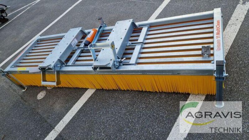 Kehrmaschine tipa Bema 11 MULTI-CLEAN 2500, Neumaschine u Melle-Wellingholzhausen (Slika 1)