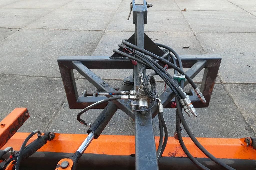 Kehrmaschine des Typs Bema 240, Neumaschine in Losdorp (Bild 8)