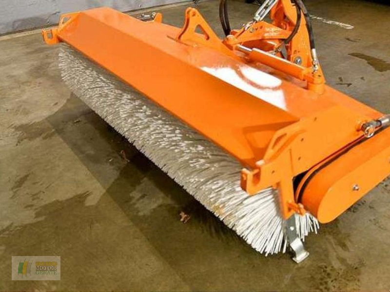 Bema 520 DUAL 1550, Gebrauchtmaschine (Obrázek 1) Kehrmaschine typu Bema 520 DUAL 1550, Gebrauchtmaschine v Cloppenburg (Obrázek 1)