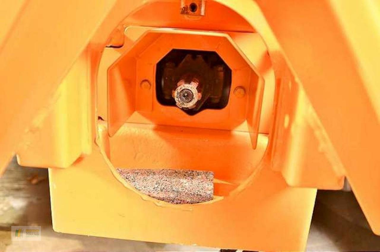 Kehrmaschine of the type Bema 520 DUAL 1550, Gebrauchtmaschine in Cloppenburg (Picture 7)