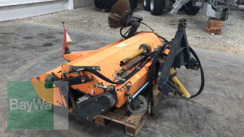 Kehrmaschine van het type Bema DUAL 1550 Holder, Gebrauchtmaschine in Mindelheim (Foto 4)