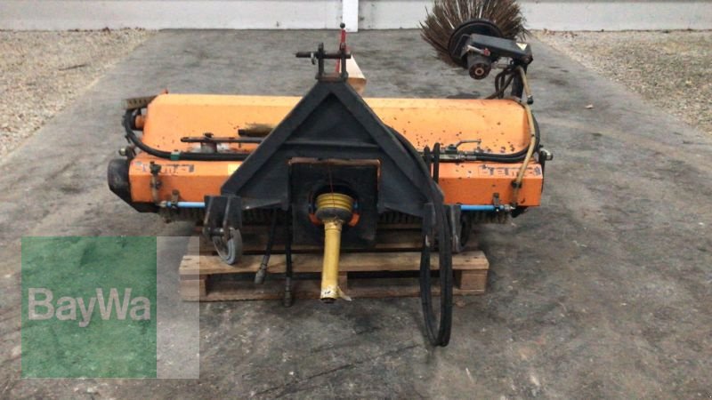 Kehrmaschine van het type Bema DUAL 1550 Holder, Gebrauchtmaschine in Mindelheim (Foto 3)