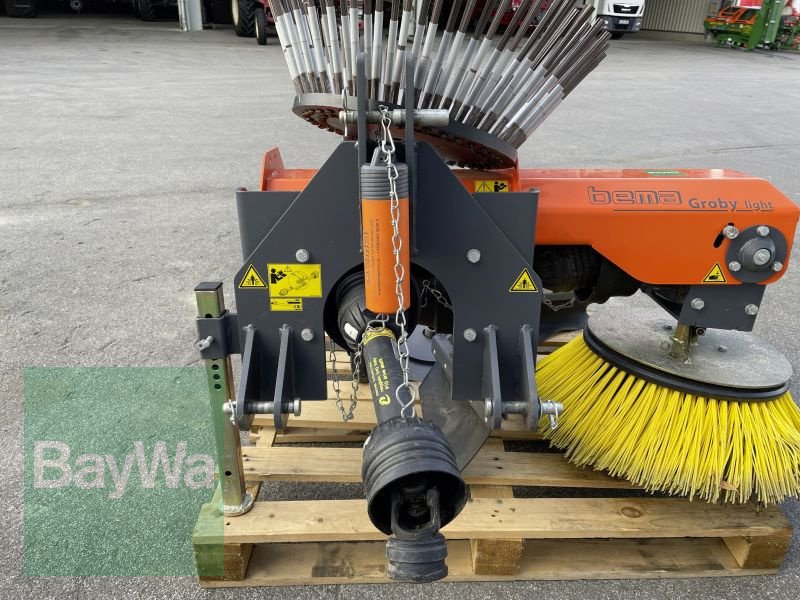 Kehrmaschine of the type Bema GROBY LIGHT - MECH.ANTRIEB, Gebrauchtmaschine in Bamberg (Picture 9)