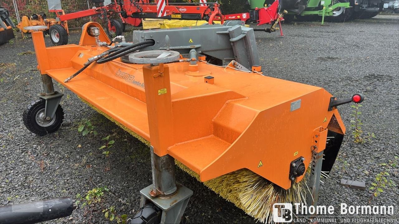 Kehrmaschine des Typs Bema Jumbo 3250, Gebrauchtmaschine in Prüm (Bild 1)