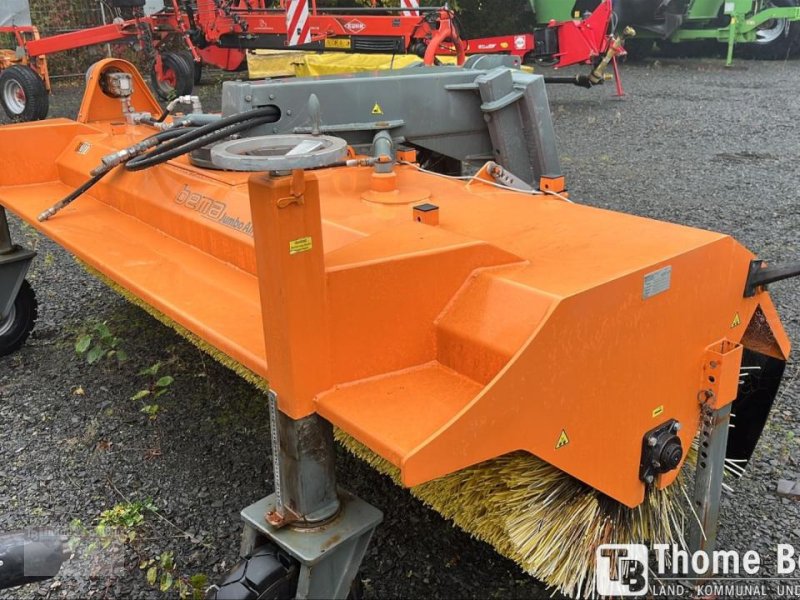 Kehrmaschine des Typs Bema Jumbo 3250, Gebrauchtmaschine in Prüm (Bild 1)