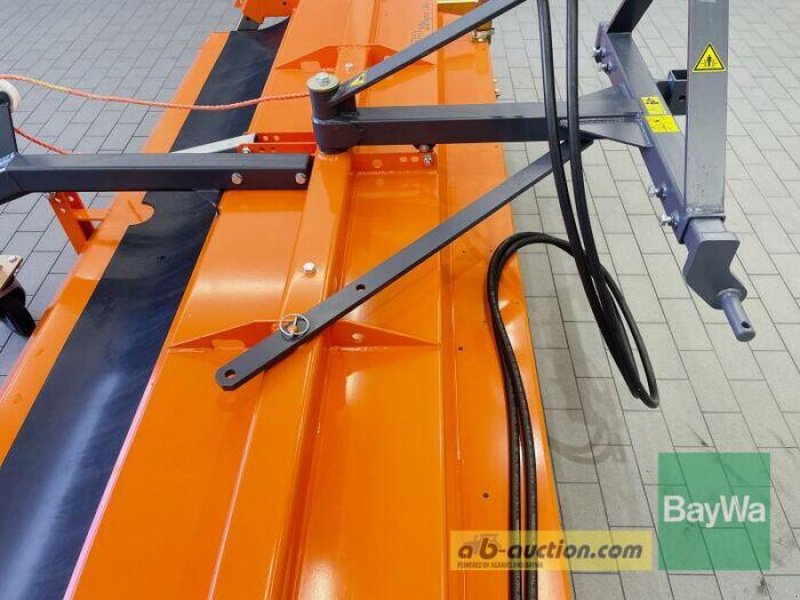 Kehrmaschine des Typs Bema KEHRMASCHINE 2300 AGRARLINE, Gebrauchtmaschine in Manching (Bild 11)