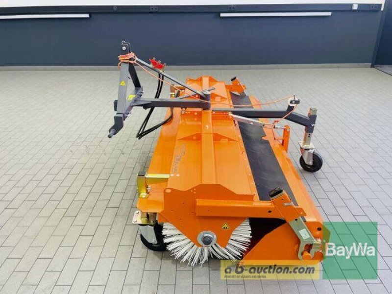 Kehrmaschine des Typs Bema KEHRMASCHINE 2300 AGRARLINE, Gebrauchtmaschine in Manching (Bild 4)