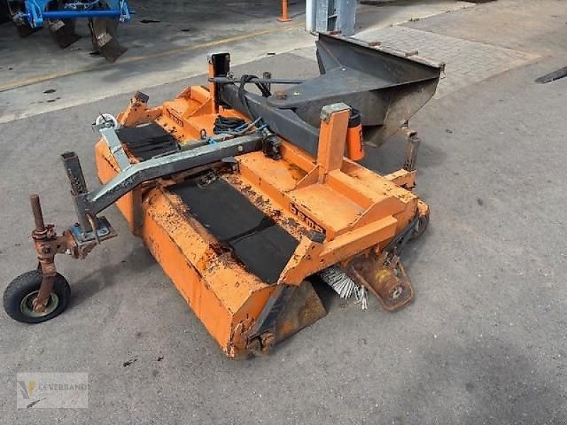 Kehrmaschine des Typs Bema Kehrmaschine mit Wanne, Gebrauchtmaschine in Colmar-Berg (Bild 1)