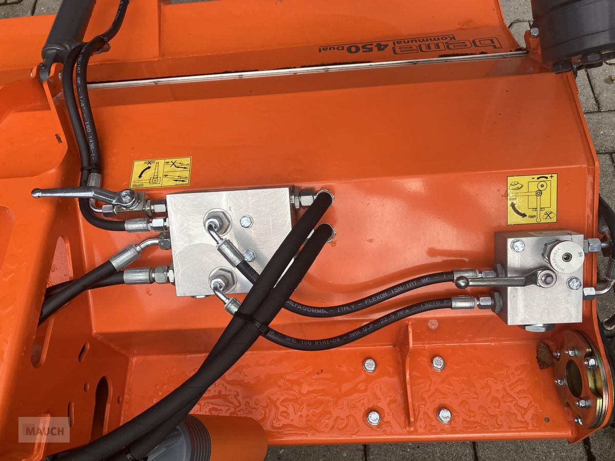 Kehrmaschine des Typs Bema Kommunal 450 Dual Kehrmaschine, Neumaschine in Burgkirchen (Bild 4)