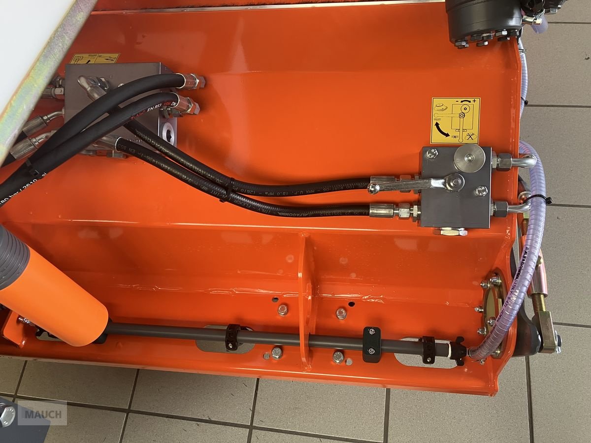 Kehrmaschine tip Bema Kommunal 580 Dual Kehrmaschine, Neumaschine in Burgkirchen (Poză 12)
