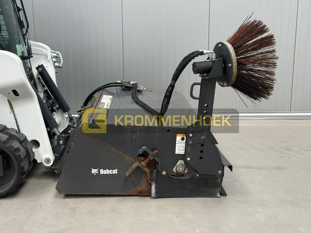 Kehrmaschine du type Bobcat 72 Sweeper Bucket, Gebrauchtmaschine en Apeldoorn (Photo 5)