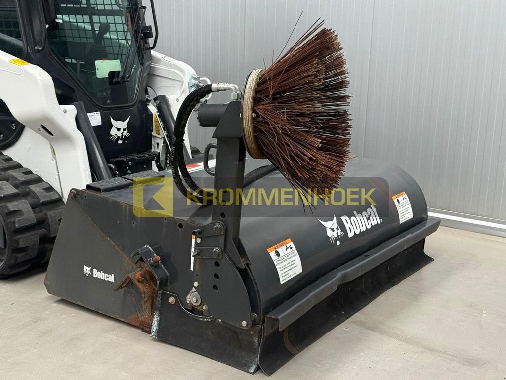 Kehrmaschine du type Bobcat 72 Sweeper Bucket, Gebrauchtmaschine en Apeldoorn (Photo 7)