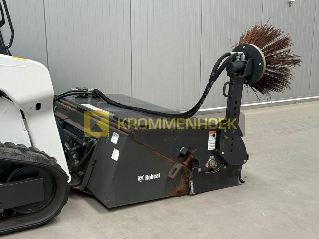 Kehrmaschine du type Bobcat 72 Sweeper Bucket, Gebrauchtmaschine en Apeldoorn (Photo 4)