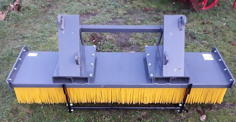 Kehrmaschine des Typs Bressel & Lade W05 2000 mm Euro mit Abstellhilfe, Neumaschine in Itterbeck (Bild 19)