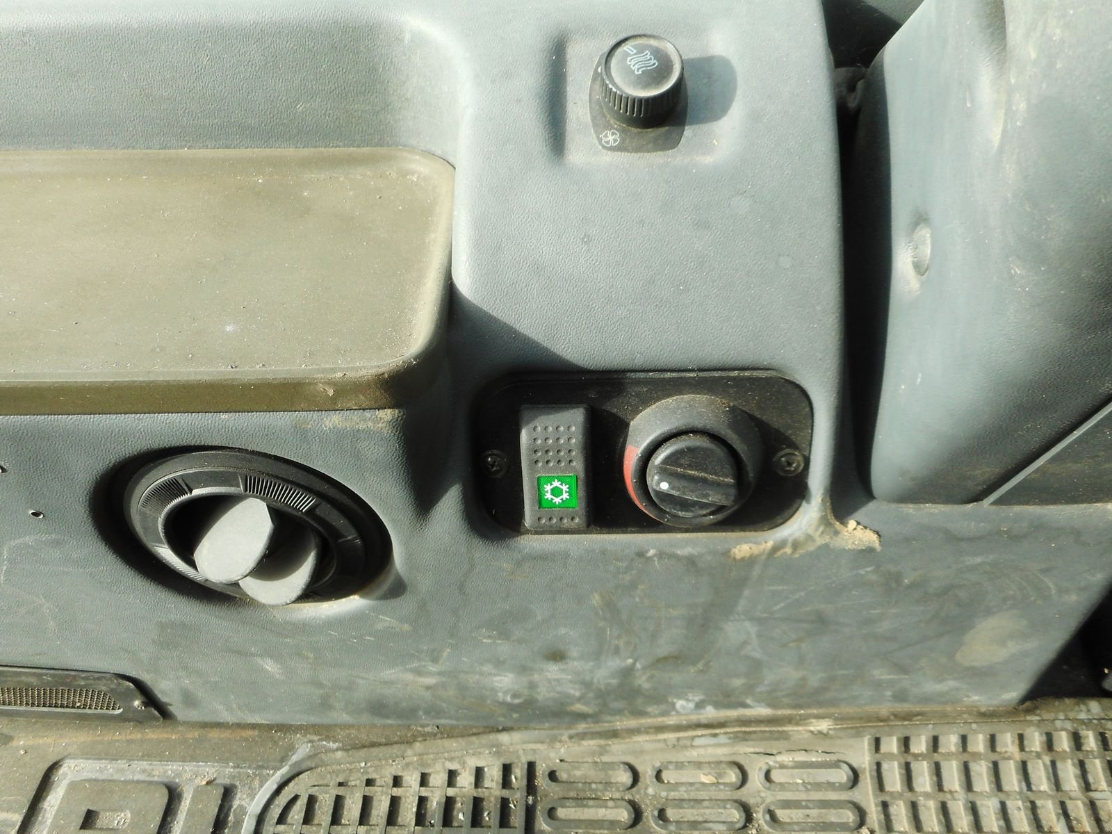 Kehrmaschine des Typs Bucher CITYCAT 2020, Gebrauchtmaschine in St. Nikolai ob Draßling (Bild 11)