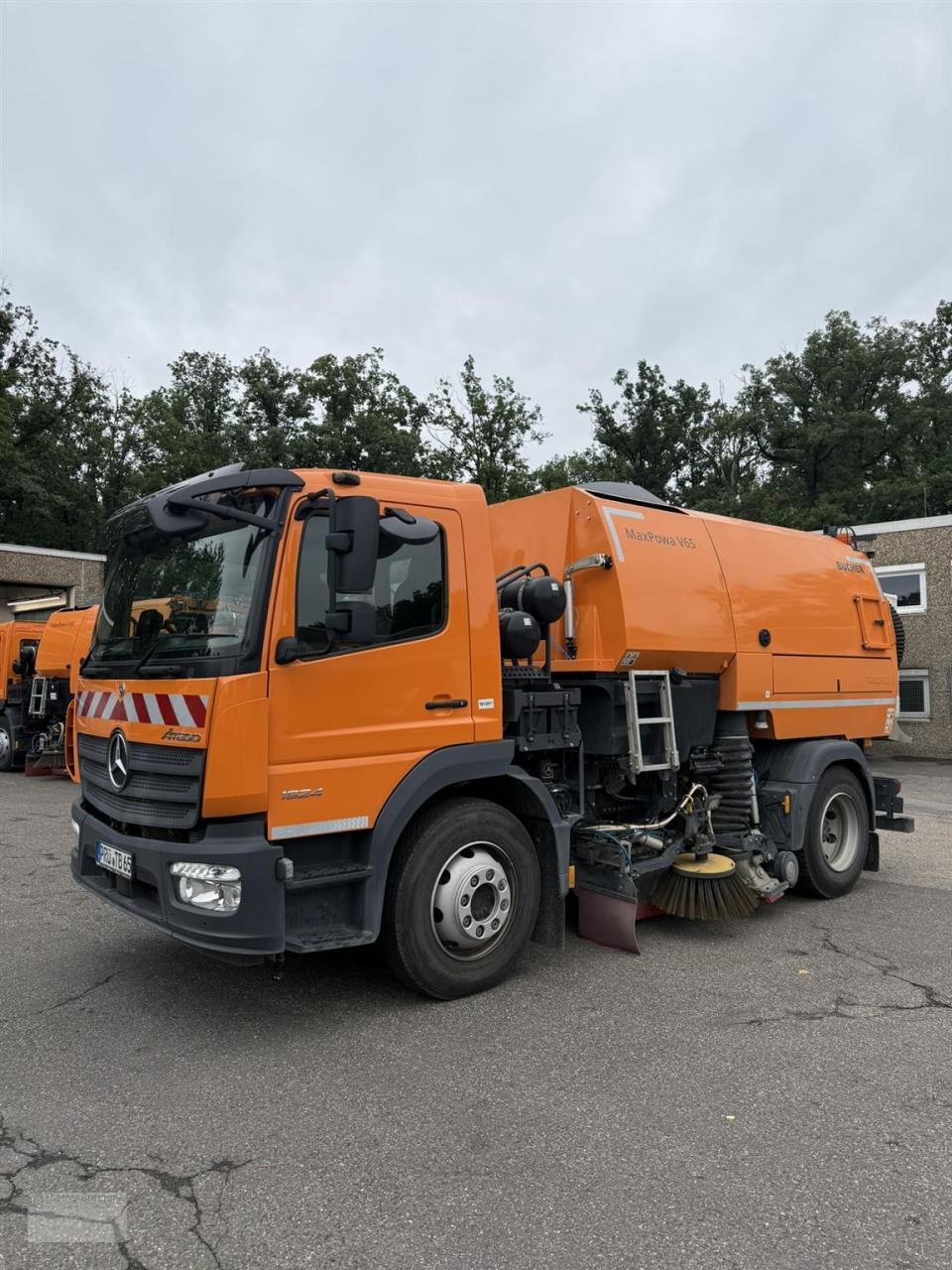 Kehrmaschine of the type Bucher V65h MaxPowa Atego 1324, Gebrauchtmaschine in Neu-Isenburg (Picture 1)