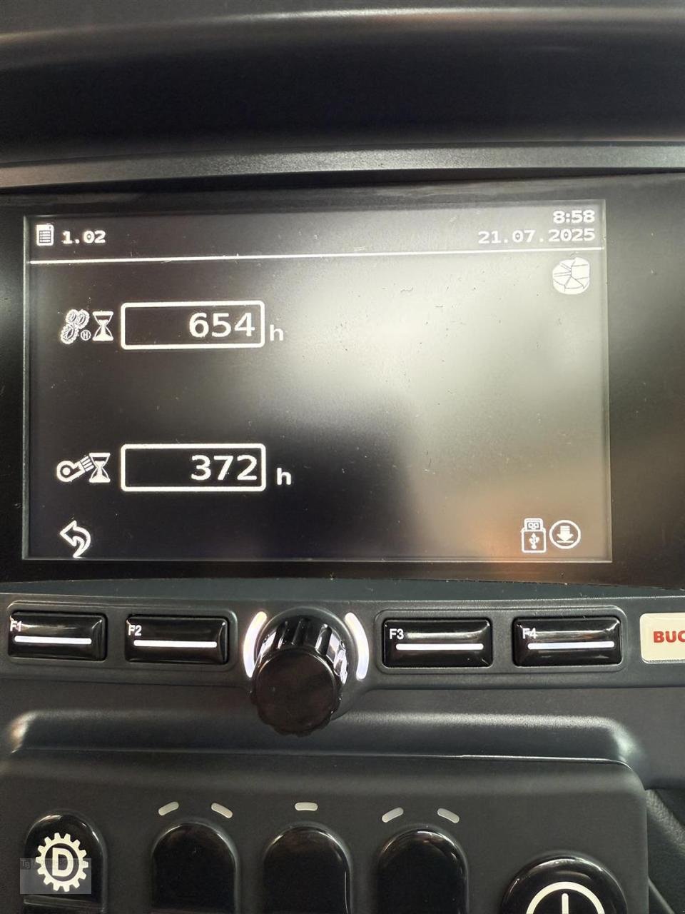 Kehrmaschine of the type Bucher V65h MaxPowa Atego 1324, Gebrauchtmaschine in Neu-Isenburg (Picture 5)