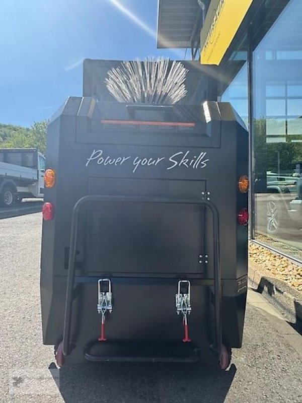 Kehrmaschine от тип Daewoo DAS 100 Kehrmaschine elektrisch mit Kabine, Gebrauchtmaschine в Gevelsberg (Снимка 3)