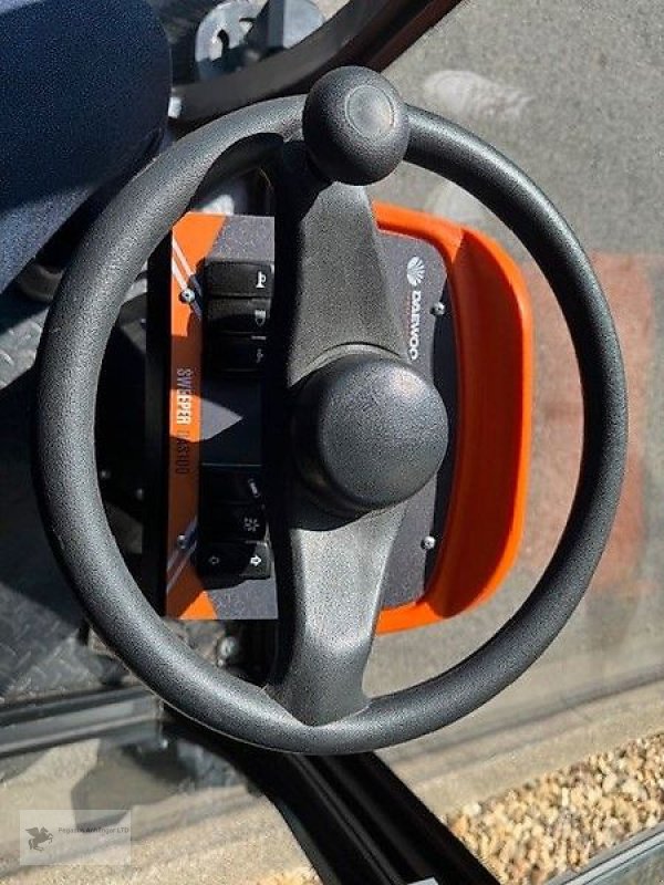 Kehrmaschine des Typs Daewoo DAS 100  Kehrmaschine Kabine elektrisch, Gebrauchtmaschine in Gevelsberg (Bild 5)