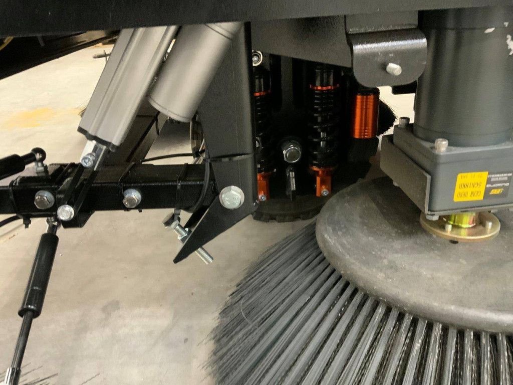 Kehrmaschine a típus Daewoo DAS100, Neumaschine ekkor: Antwerpen (Kép 9)