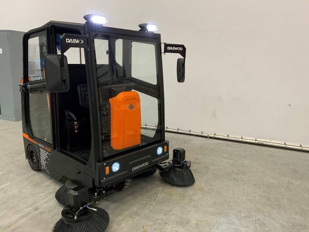 Kehrmaschine a típus Daewoo DAS100, Neumaschine ekkor: Antwerpen (Kép 2)