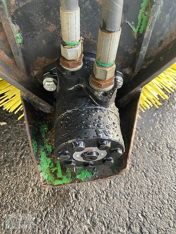 Kehrmaschine del tipo Düvelsdorf Düvelsdorf DKWB27 Kehrmaschine 2,7m Heck, Gebrauchtmaschine en Rittersdorf (Imagen 7)