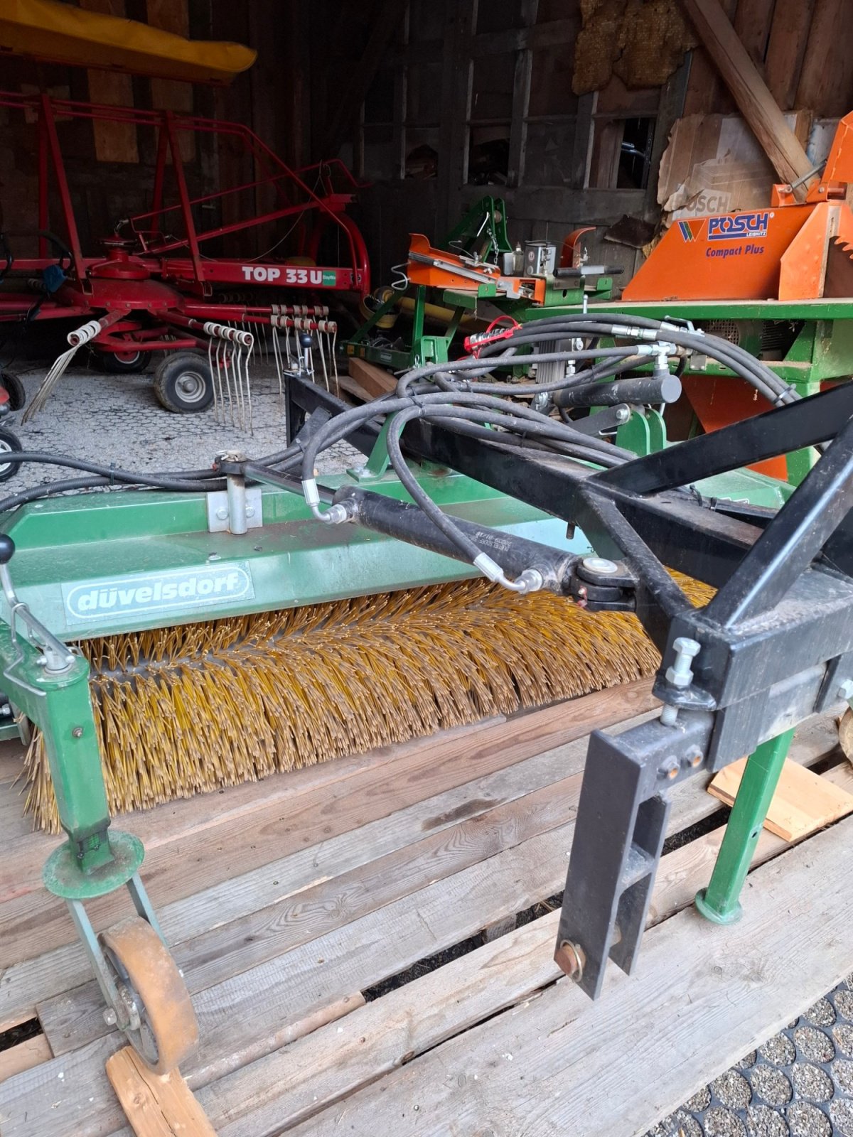 Kehrmaschine typu Düvelsdorf Frontkehrbesen, Gebrauchtmaschine v Scheyern (Obrázek 2)