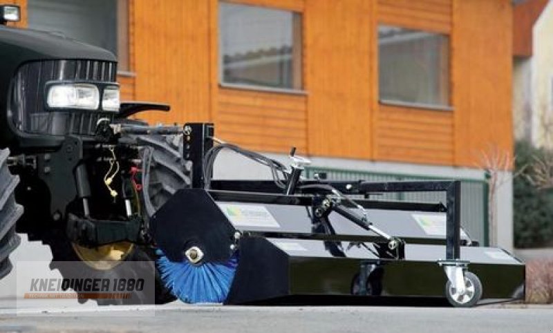 Kehrmaschine des Typs Eco Kehrmaschine 230 cm, Gebrauchtmaschine in Altenfelden (Bild 2)