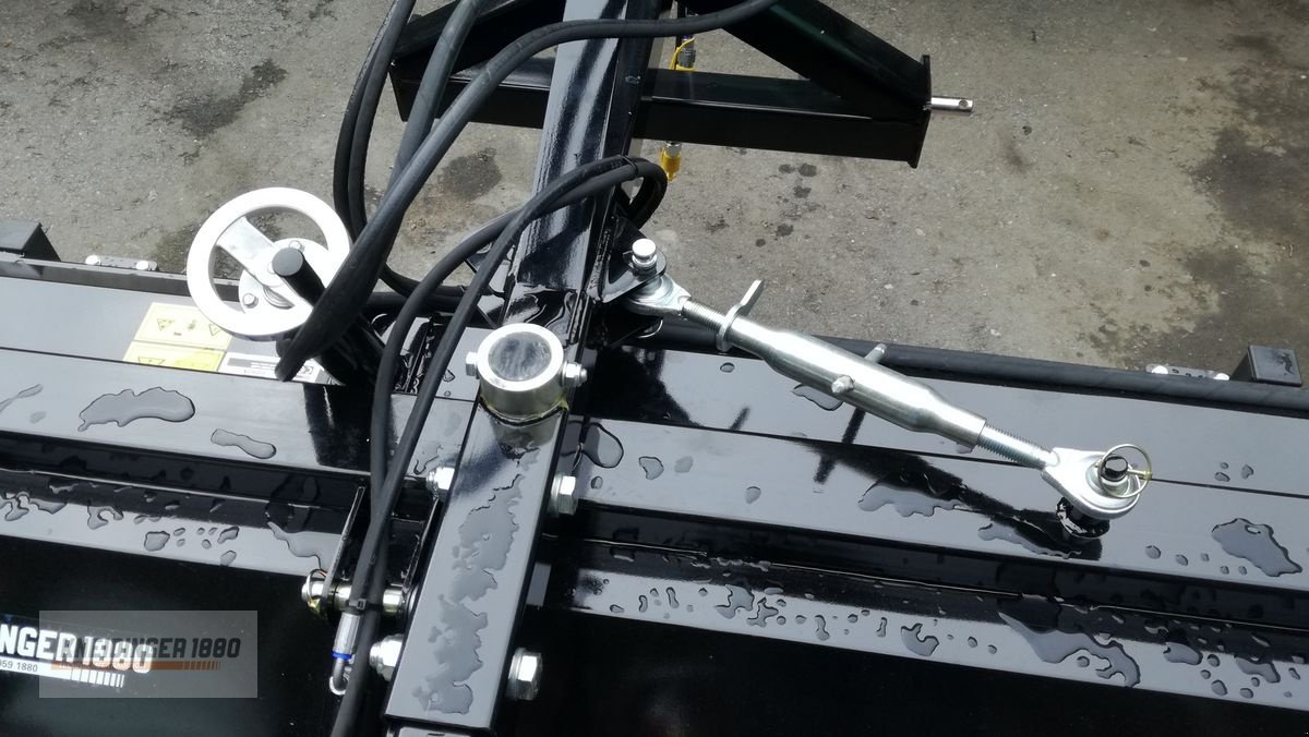 Kehrmaschine des Typs Eco Kehrmaschine 230 cm, Gebrauchtmaschine in Altenfelden (Bild 5)