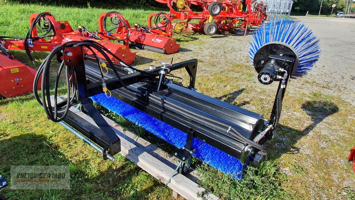 Kehrmaschine des Typs Eco Kehrmaschine 230 cm, Gebrauchtmaschine in Altenfelden (Bild 8)