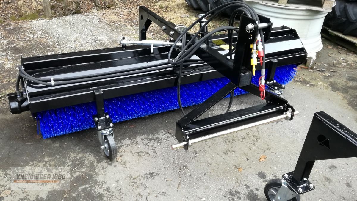 Kehrmaschine des Typs Eco Kehrmaschine 230 cm, Gebrauchtmaschine in Altenfelden (Bild 4)