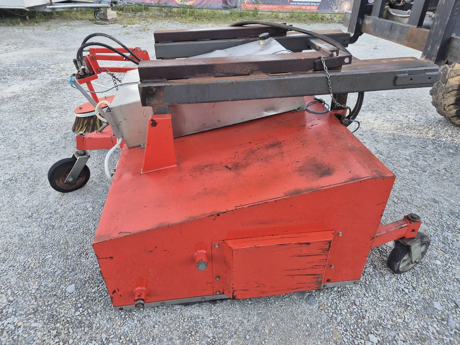 Kehrmaschine Türe ait Eco Kehrmaschine Stapler Radlader Bema Tuchel, Gebrauchtmaschine içinde Aigen-Schlägl (resim 3)